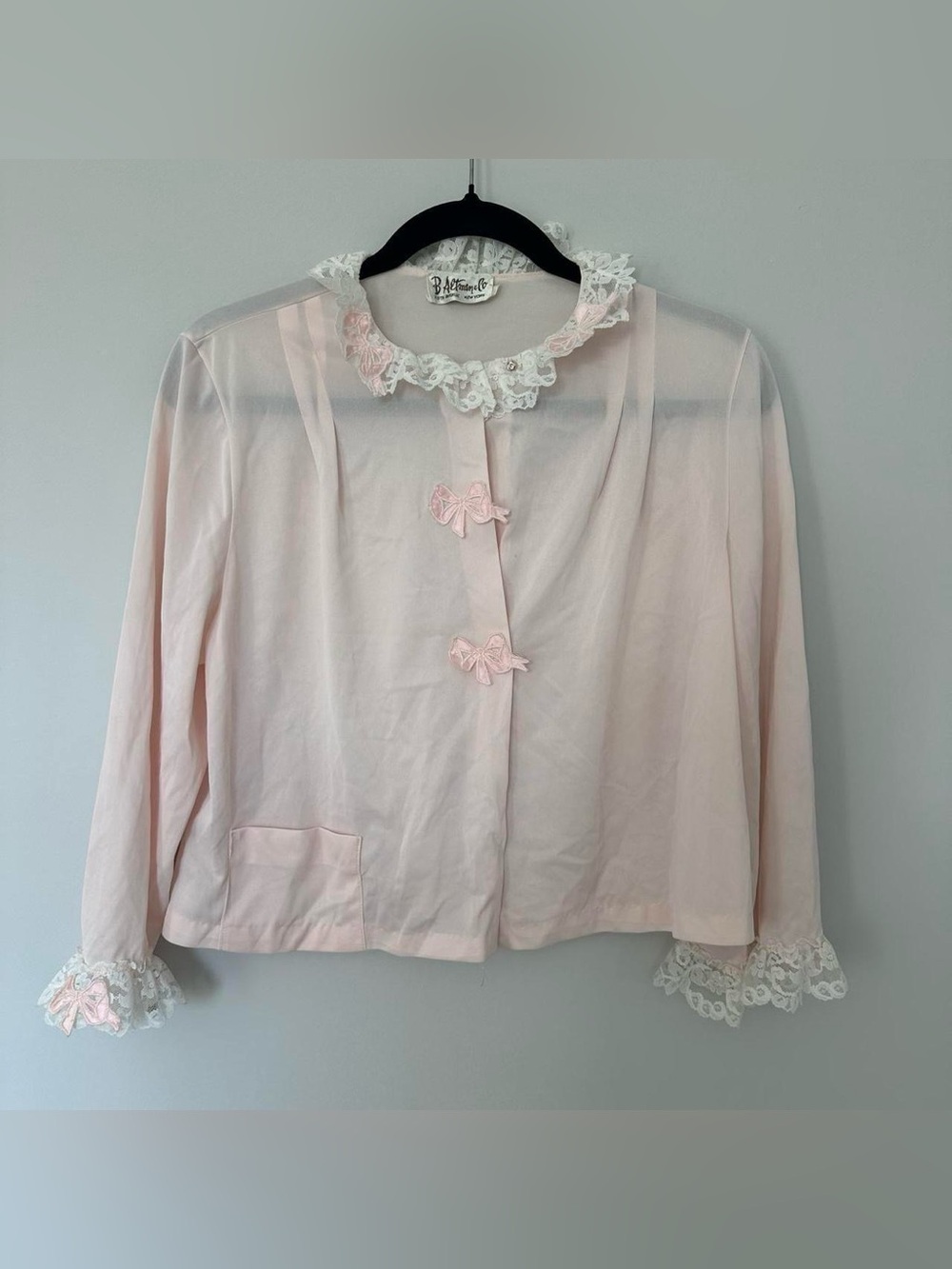 Vintage B. Altman & Co Frilly Lace Long Sleeve Bed Jacket Bows coquette dollette